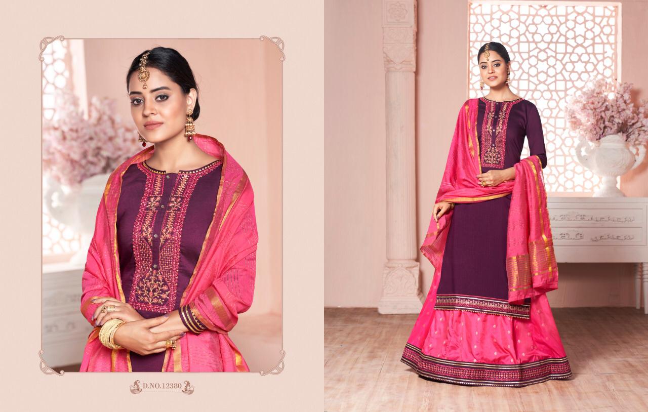 Salwar Kameez With Heavy Look And Beautifull Embroidered Designer Party Wear & Wedding Wear