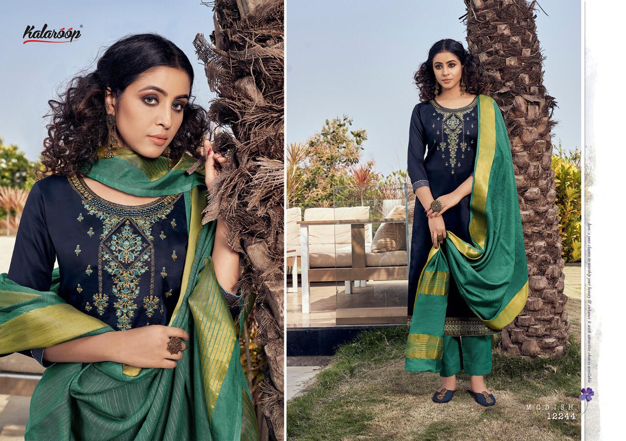 Salwar Kameez With Heavy Look And Beautifull Embroidered Designer Party Wear