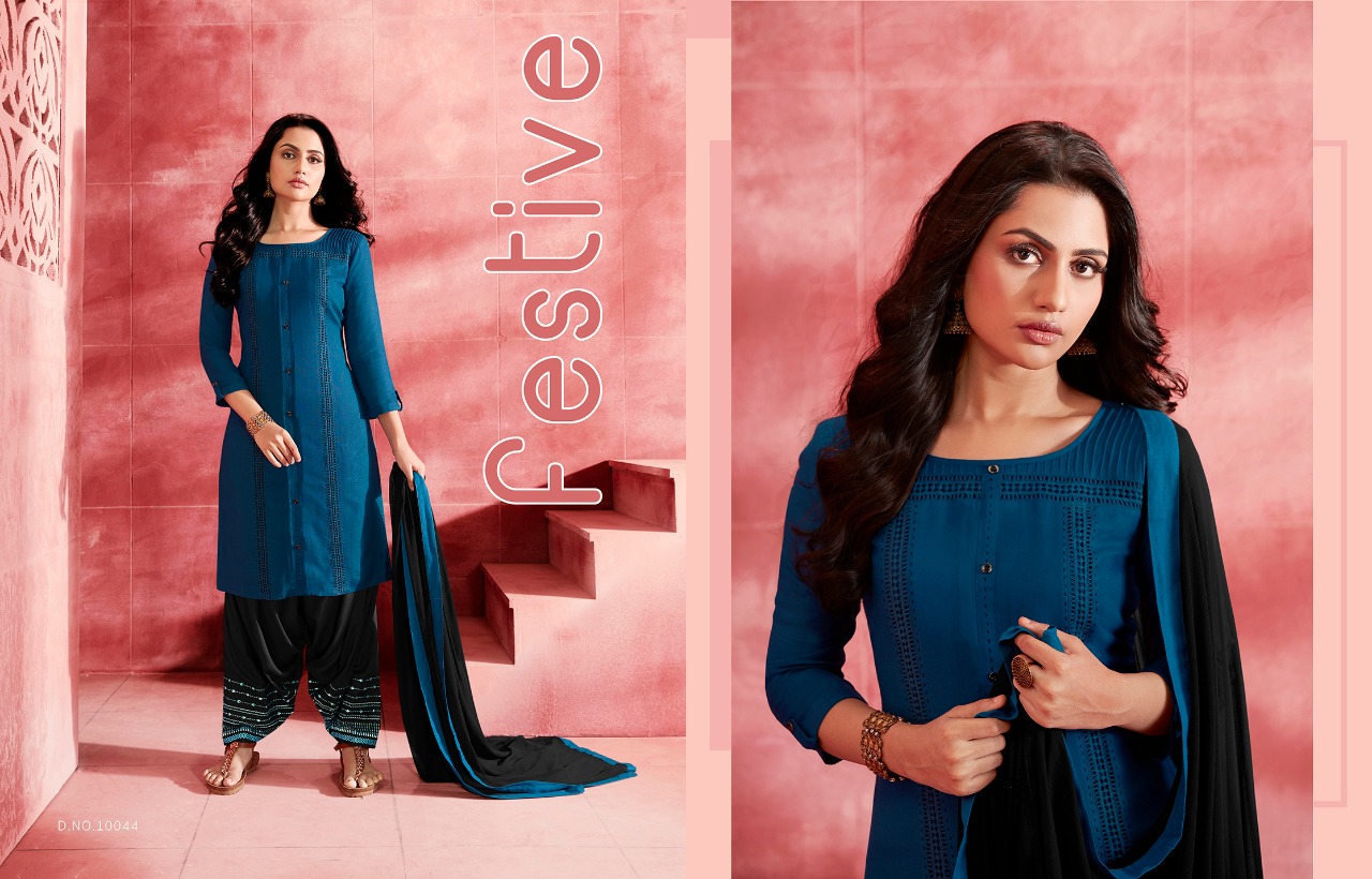 Salwar Kameez With Heavy Look And Beautifull Embroidered Designer Party Wear