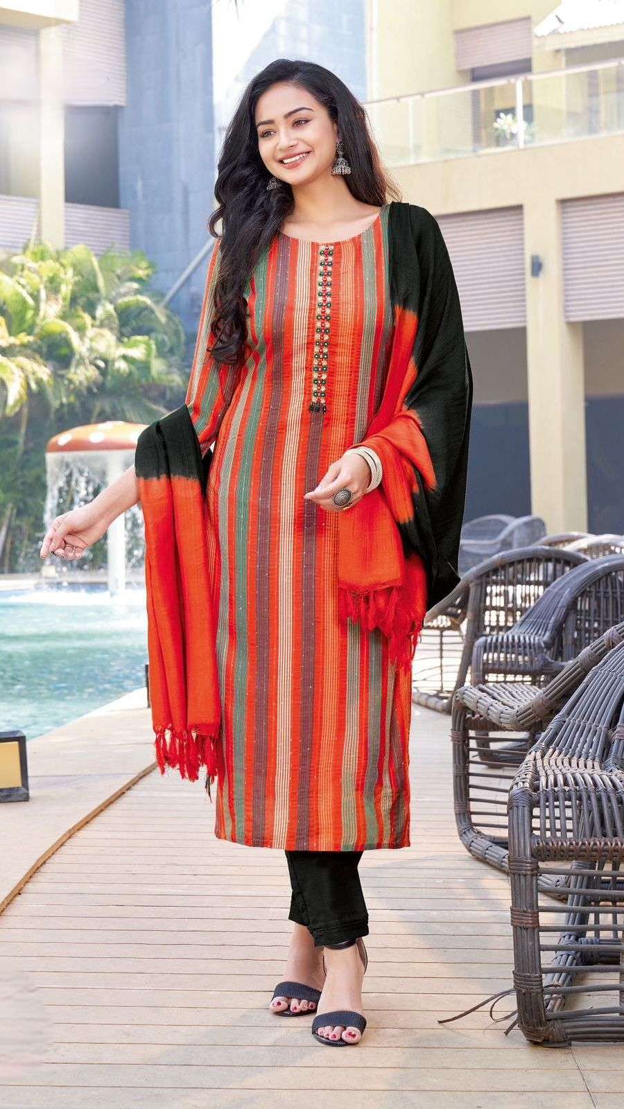 Maslin Digital Suit with Cotton Lycra Pants & Viscose Weaving Dupatta