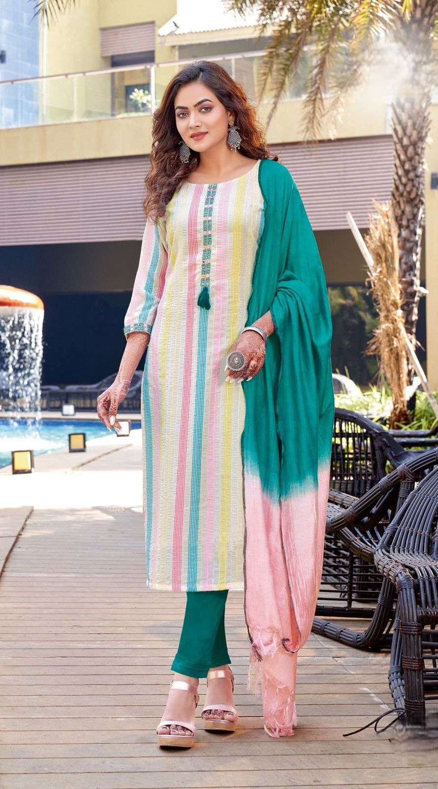 Maslin Digital Suit with Cotton Lycra Pants & Viscose Weaving Dupatta
