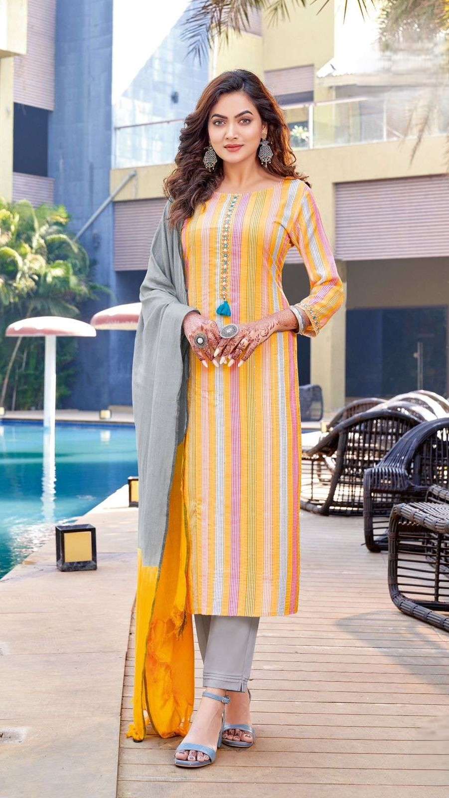 Maslin Digital Suit with Cotton Lycra Pants & Viscose Weaving Dupatta