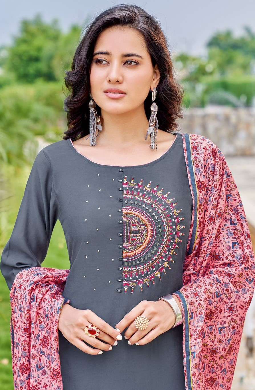 Viscose Weaving Suit with Cotton Slub Lycra Pants & Pashmina Digital Dupatta