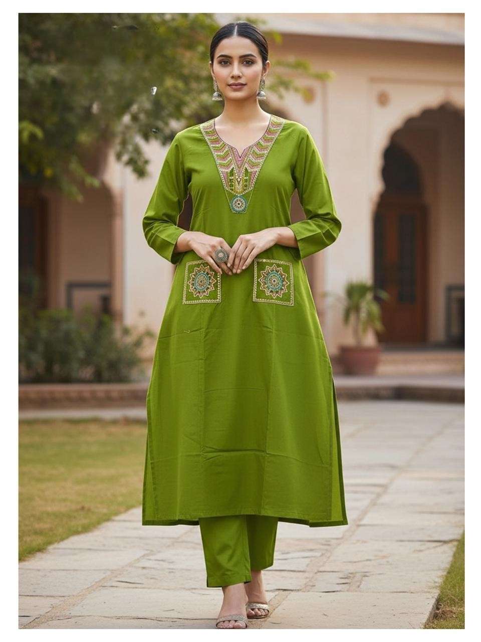 Cotton Dabu Print Kurti Set with Embroidered Neckline & Pocket Motifs
