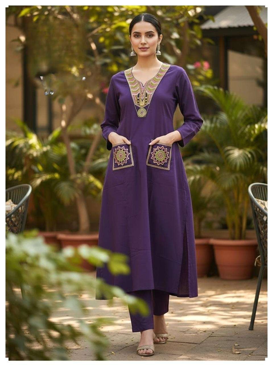 Cotton Dabu Print Kurti Set with Embroidered Neckline & Pocket Motifs