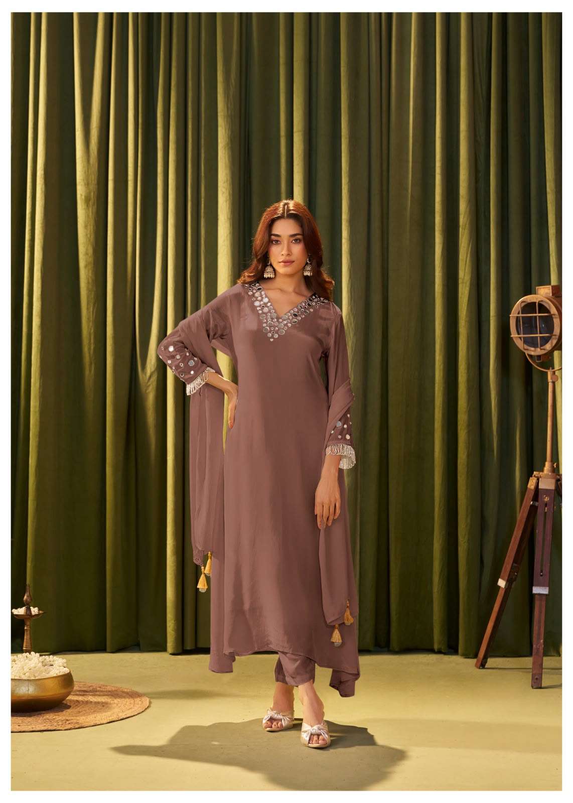 Pure Crepe Mirror Work Embroidered Kurta ✨